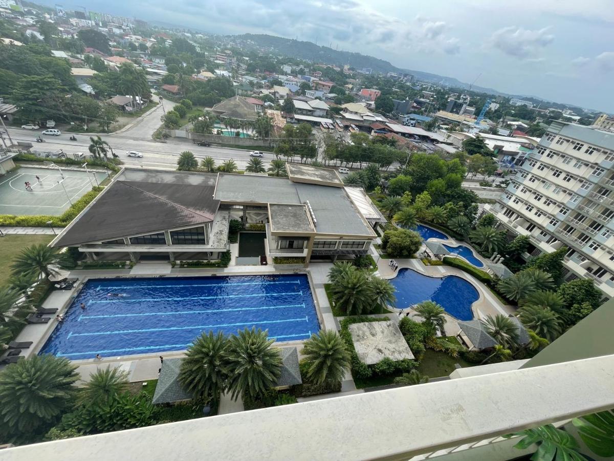 Verdon Parc Condo Davao City Buitenkant foto
