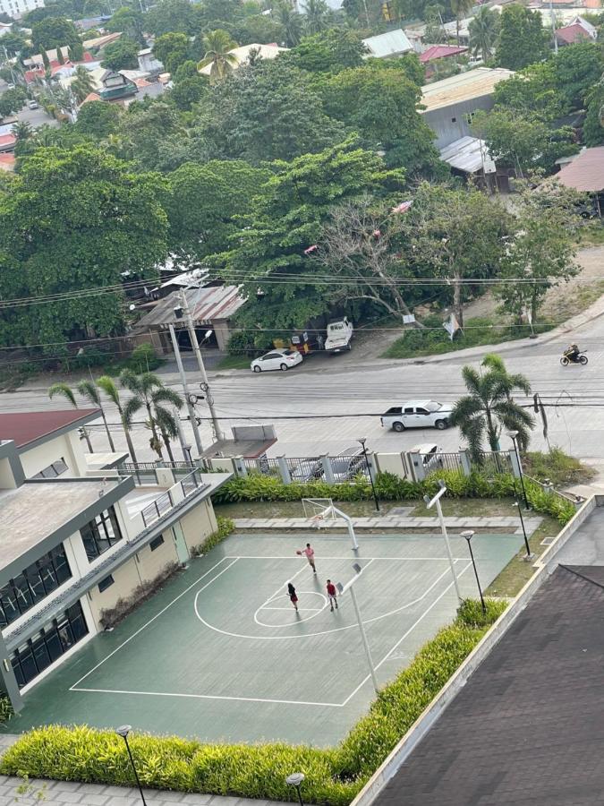 Verdon Parc Condo Davao City Buitenkant foto