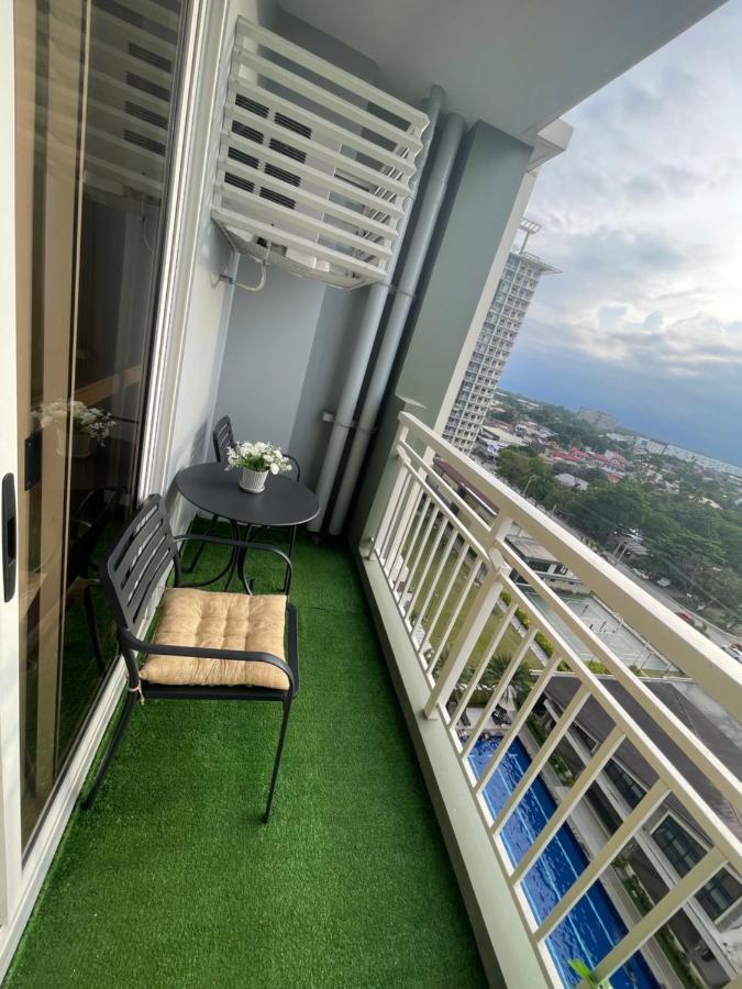 Verdon Parc Condo Davao City Buitenkant foto
